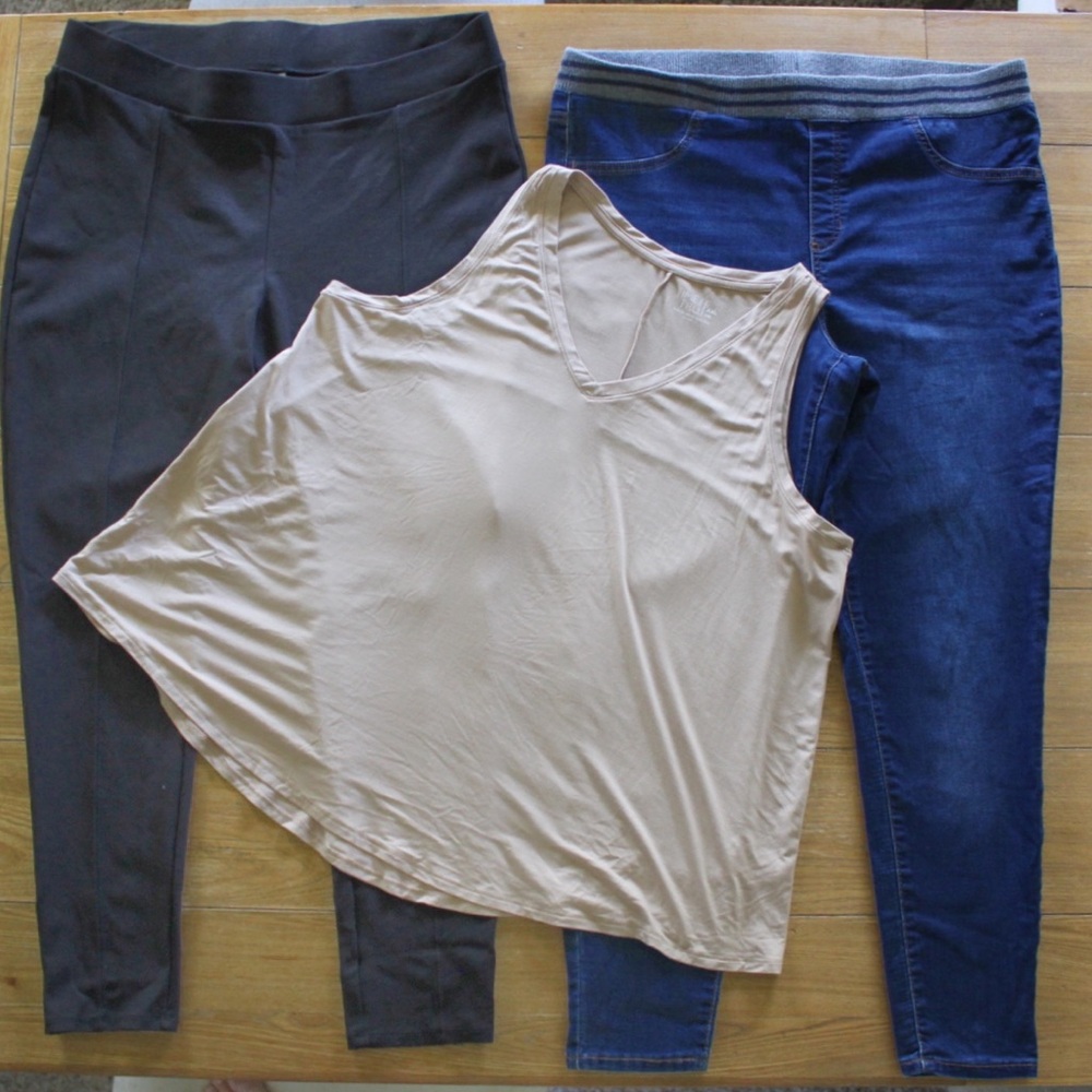 Plus Size (3) Piece Bundle Lot Time and True XXL 2X Preowned